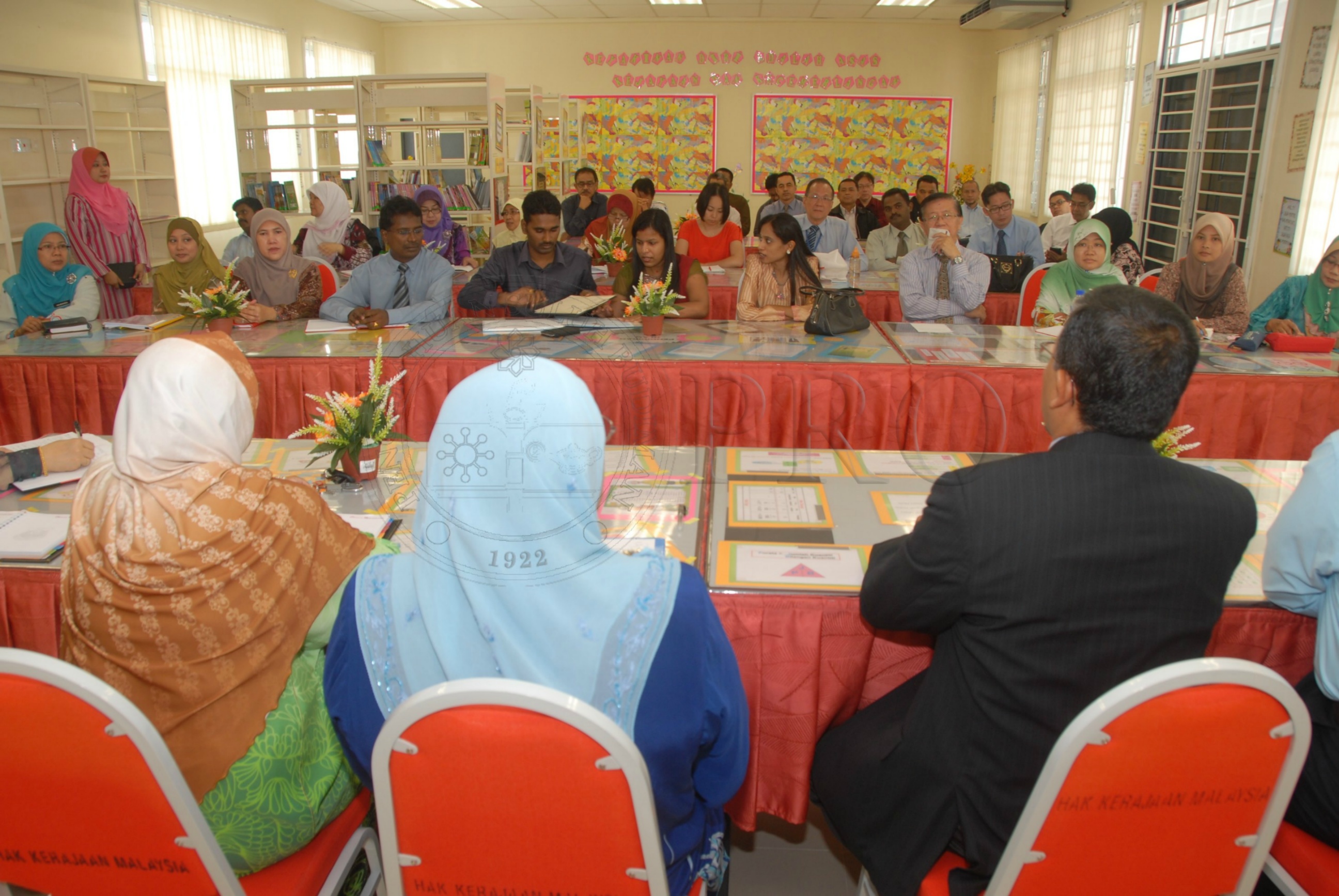 PRO 14 01 SEKOLAH FBA 8043